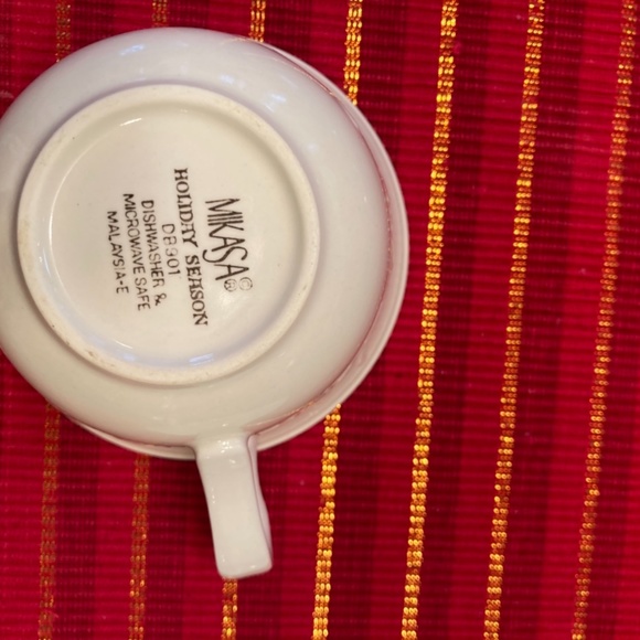 Mikado China Christmas tea cups - set of 6 - Picture 5 of 5